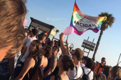 I colori e le differenze rendono possibile la realtà: il Salento Pride si fa spazio sul lungomare di Gallipoli - Corriere Salentino