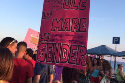 I colori e le differenze rendono possibile la realtà: il Salento Pride si fa spazio sul lungomare di Gallipoli - Corriere Salentino