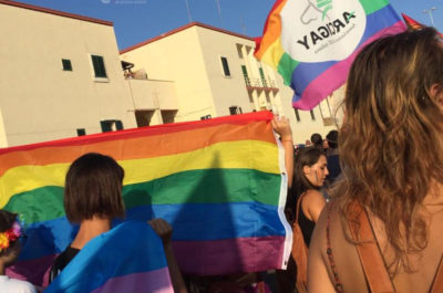 I colori e le differenze rendono possibile la realtà: il Salento Pride si fa spazio sul lungomare di Gallipoli - Corriere Salentino