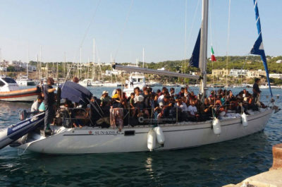 Ennesimo sbarco sulle coste del Salento, rintracciati in 86 a Leuca - Corriere Salentino