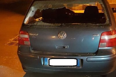 Lo pestano, lo rapinano e gli sfasciano l'auto: in manette uno degli aggressori, ricercati i complici - Corriere Salentino