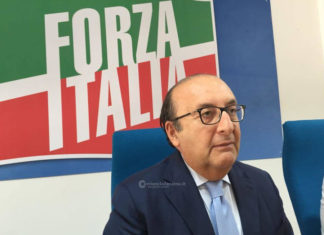 Vitali: “Emiliano vuole governo Pd-M5s? Facciamo appello a forze responsabili per appoggio a centrodestra