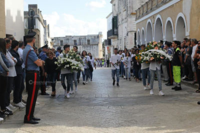 "Cercavi l'amore, hai trovato la morte e ora Dio ti ha ridato la vita", l'ultimo saluto a Noemi nelle parole del vescovo Angiuli - Corriere Salentino
