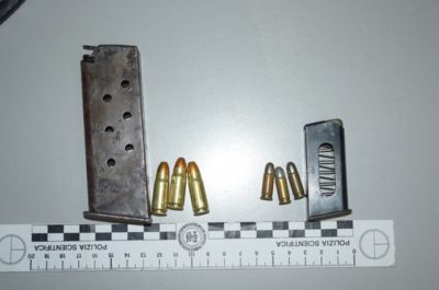 In camera da letto spuntano due pistole cariche e pronte all'uso: arrestato 39enne - Corriere Salentino