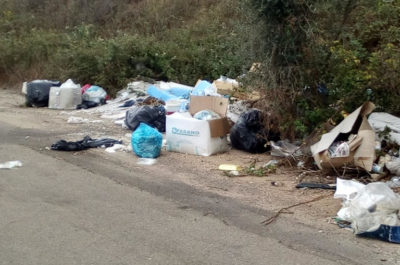 Lo Sportello dei Diritti: "In aumento le minidiscariche di quegli incivili che si ostinano a non fare la differenziata" - Corriere Salentino
