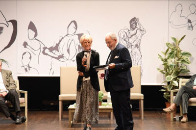 Un grande successo per la quarta edizione del Premio Letterario Internazionale “Vittorio Bodini”: il teatro Apollo al completo - Corriere Salentino