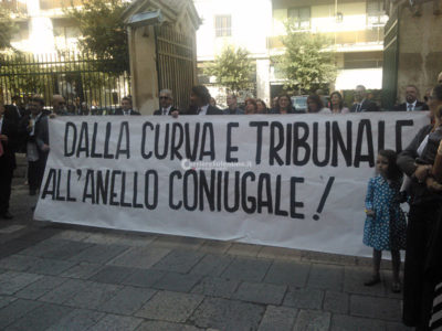 Tra cori e canti convola a nozze l'avvocato degli ultrà Pinuccio Milli - Corriere Salentino