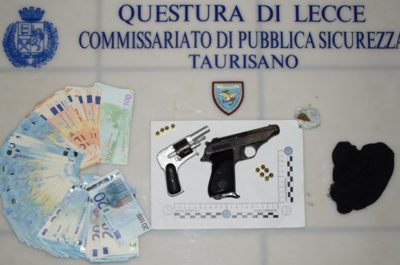 In casa armi, droga e tanti soldi: 26enne finisce in carcere. Raffica di controlli sulla villa di Taviano - Corriere Salentino