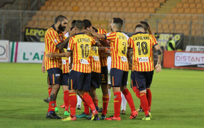 Il Lecce vince anche col Cosenza e va in fuga - Corriere Salentino