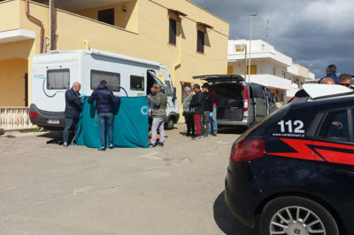 Probabilmente schiacciato dal letto, psichiatra trovato cadavere in un camper dopo ore - Corriere Salentino