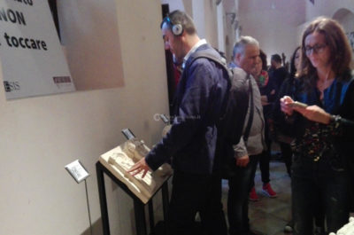 "Arte per tutti", Vietato non toccare: la riproduzione tattile del rosone di Santa Croce di Lecce - Corriere Salentino