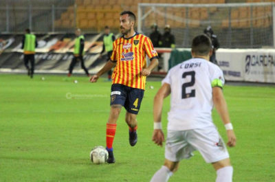 Il Lecce vince anche col Cosenza e va in fuga - Corriere Salentino