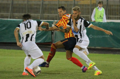 Quarta vittoria consecutiva in campionato, Lecce in vetta - Corriere Salentino