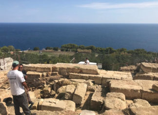 Scoperta archeologica a Castro: trovato l’altare del tempio di Minerva