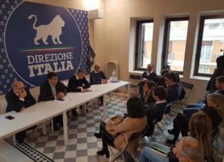 Non c’è ancora accordo tra Fitto e l’Udc: le complicate trattative per i collegi. Nuovo incontro la settimana prossima