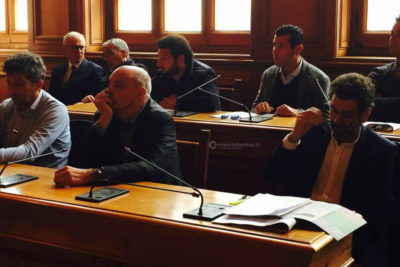 Ristori e investimenti aggiuntivi per il gasdotto, i sindaci in Provincia prima dell'incontro romano: proteste dei No Tap. "Il governo ha detto che si fa" - Corriere Salentino