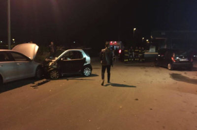 Operatrice telefonica perde il controllo dell'auto e si schianta nel parcheggio di Comdata: danni, ma nessun ferito - Corriere Salentino