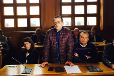 Ristori e investimenti aggiuntivi per il gasdotto, i sindaci in Provincia prima dell'incontro romano: proteste dei No Tap. "Il governo ha detto che si fa" - Corriere Salentino