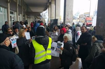 "Giù le mani dal Salento" No Tap davanti la sede del Consiglio regionale - Corriere Salentino