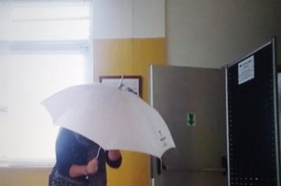 Crolli ed infiltrazioni nella scuola primaria "Aldo Moro" di Ugento. A rischio alunni e personale - Corriere Salentino