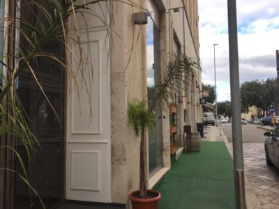 La battaglia dei commercianti del centro per servizi e parcheggi: al Vita navetta privata per coprire le falle del pubblico - Corriere Salentino