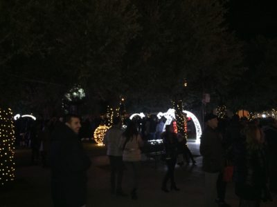 La magia delle luci a Scorrano incanta un fiume di gente: l'apertura dei riti natalizi è stata un successo - Corriere Salentino