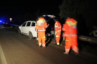Sorpassa la coda e si schianta contro un'Audi: auto distrutte, feriti in ospedale - Corriere Salentino
