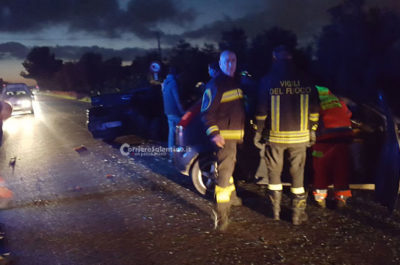 Sorpassa la coda e si schianta contro un'Audi: auto distrutte, feriti in ospedale - Corriere Salentino