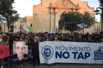 No Tap, in centinaia marciano su Lecce: in quattro bloccati in questura, venivano da Roma - Corriere Salentino