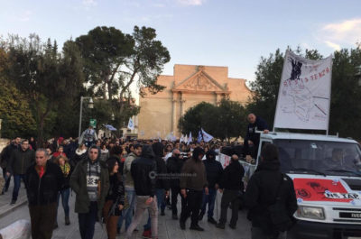 No Tap, in centinaia marciano su Lecce: in quattro bloccati in questura, venivano da Roma - Corriere Salentino