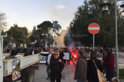 No Tap, in centinaia marciano su Lecce: in quattro bloccati in questura, venivano da Roma - Corriere Salentino