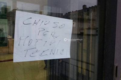 Bandito solitario rapina banca armato di taglierino: in fuga con 20mila euro - Corriere Salentino