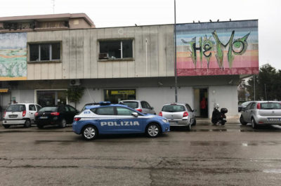 Rapina nell'ufficio postale: agente libero dal servizio spara colpo di pistola - Corriere Salentino