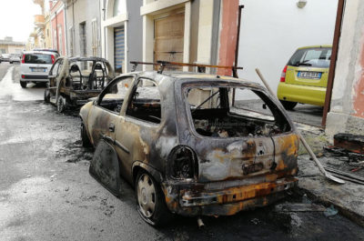 Notte "rovente" in tutto il Salento, alle fiamme oltre mezza dozzina di auto - Corriere Salentino