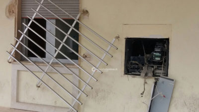 Fanno saltare in aria il bancomat delle Poste, ma il colpo sfuma - Corriere Salentino