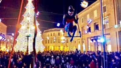Befana della solidarietà: tantissimi i doni dei commercianti di Lecce. "Ci stanno dando una mano dopo la sventura" - Corriere Salentino
