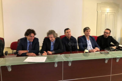 “Affidamenti frazionati per assegnarli direttamente: trasparenza assente”. Opposizione all’attacco della giunta Salvemini: un flop lungo 7 mesi - Corriere Salentino