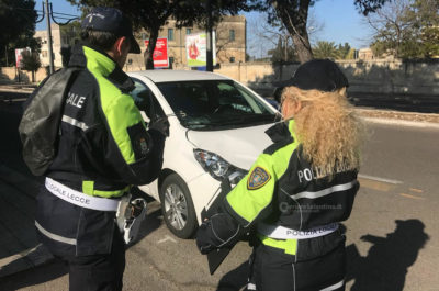 Doppio investimento in città: due giovani travolti sul viale, lui è grave - Corriere Salentino