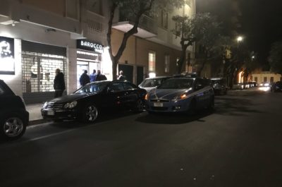 Ennesima rapina: bandito solitario assalta gioielleria, malore per la titolare - Corriere Salentino