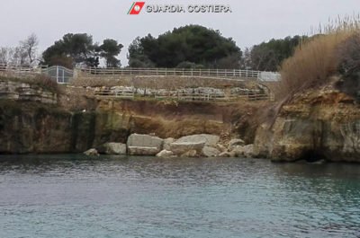 Rischio frana per la parte di costa che dà l'accesso al mare, sigilli ad un lido - Corriere Salentino