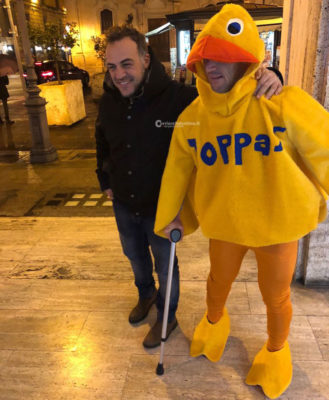 Avvistata un'anatra zoppa a Lecce: la satira del Party Zoo Salento colpisce ancora - Corriere Salentino