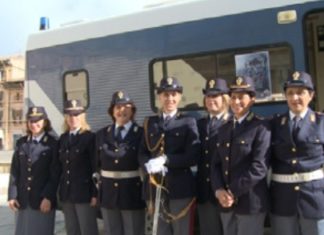 Violenza contro le donne, domani a Gallipoli arriva il camper della Polizia