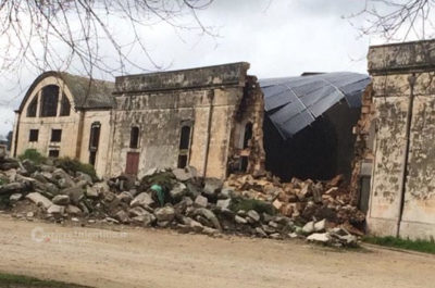 Danni da maltempo, crolla l'ex manifattura Acait di Tricase: fu set dei film di Winspeare - Corriere Salentino