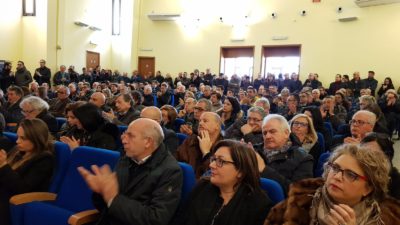 Fitto riparte da Casarano e presenta la versione moderata del programma di centrodestra: “Lasciai Berlusconi per il Patto del Nazareno” - Corriere Salentino