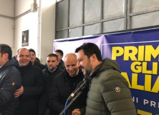 Si apre la stagione del salto della quaglia e tutti improvvisamente diventano leghisti. In Forza Italia è guerra aperta