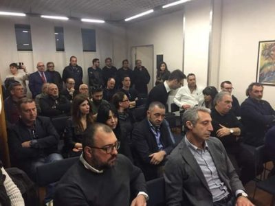 La linea di FdI: voto contrario al bilancio e primarie di coalizione. Inoltre, i leccesi chiedono centralità sulla base dei risultati - Corriere Salentino