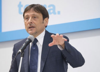 Covid-19, Stefano: “Stucchevole la corsa a intestarsi decisioni”