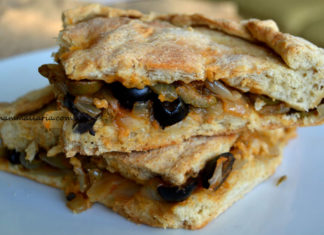Food blogger in vetrina: focaccia ripiena con cipolle di Ilaria Zizza