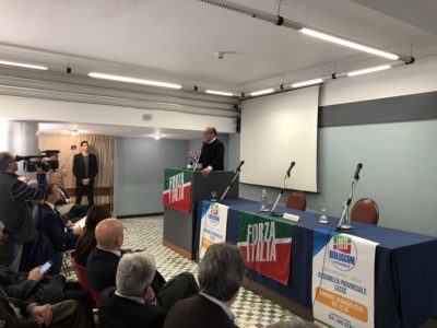 Forza Italia, veleni e accuse incrociate: pronto il giro di vite nelle segreterie. Mazzotta accusa Vitali: “Sei stato nominato, non eletto” - Corriere Salentino