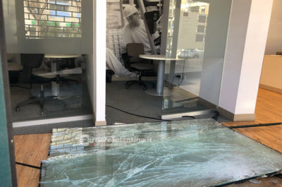 Ordigno contro la sede dell'Adecco, spunta una scritta "No Tap": si indaga - Corriere Salentino